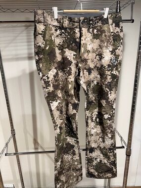 CAbi Men's Cargo Pants in Olive Green Camouflage